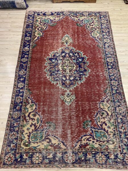 Demirci Distressed Vintage Rug - SKU 10227 - Detail View