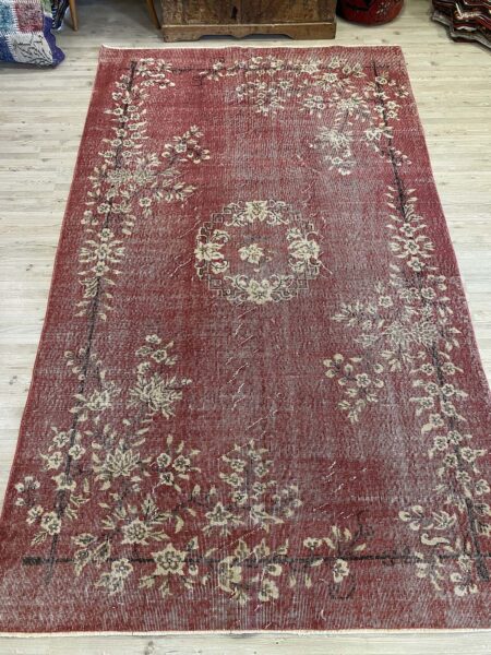 Enchanting Wool Weave Distressed Vintage Rug - SKU 10241 - Detail View