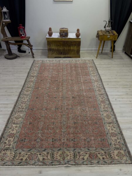 Distressed Handwoven Vintage Rug, Handmade rug, cotton wool/weave, size 164 × 270 cm, from Gördes, SKU 10453