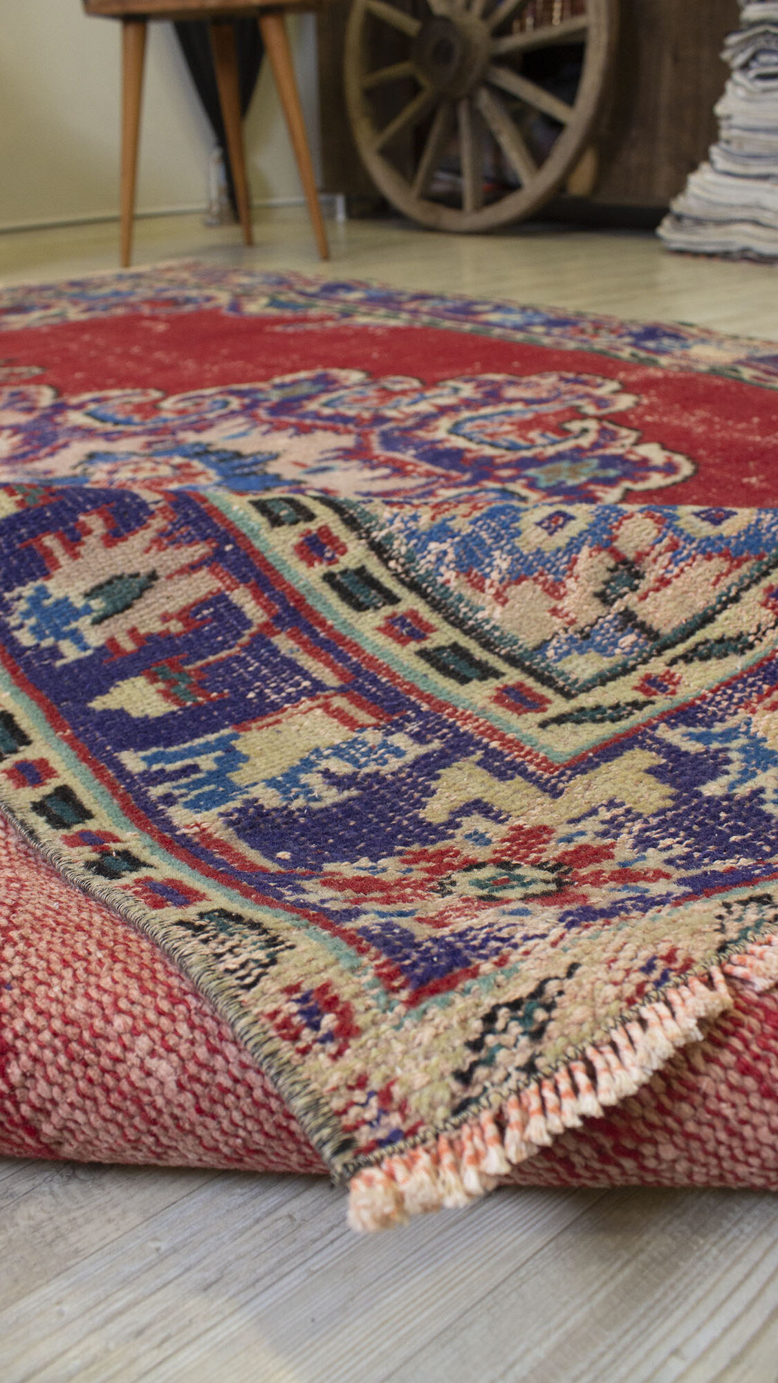 Hand-Woven Classic Rug - SKU 10488 - Detail View