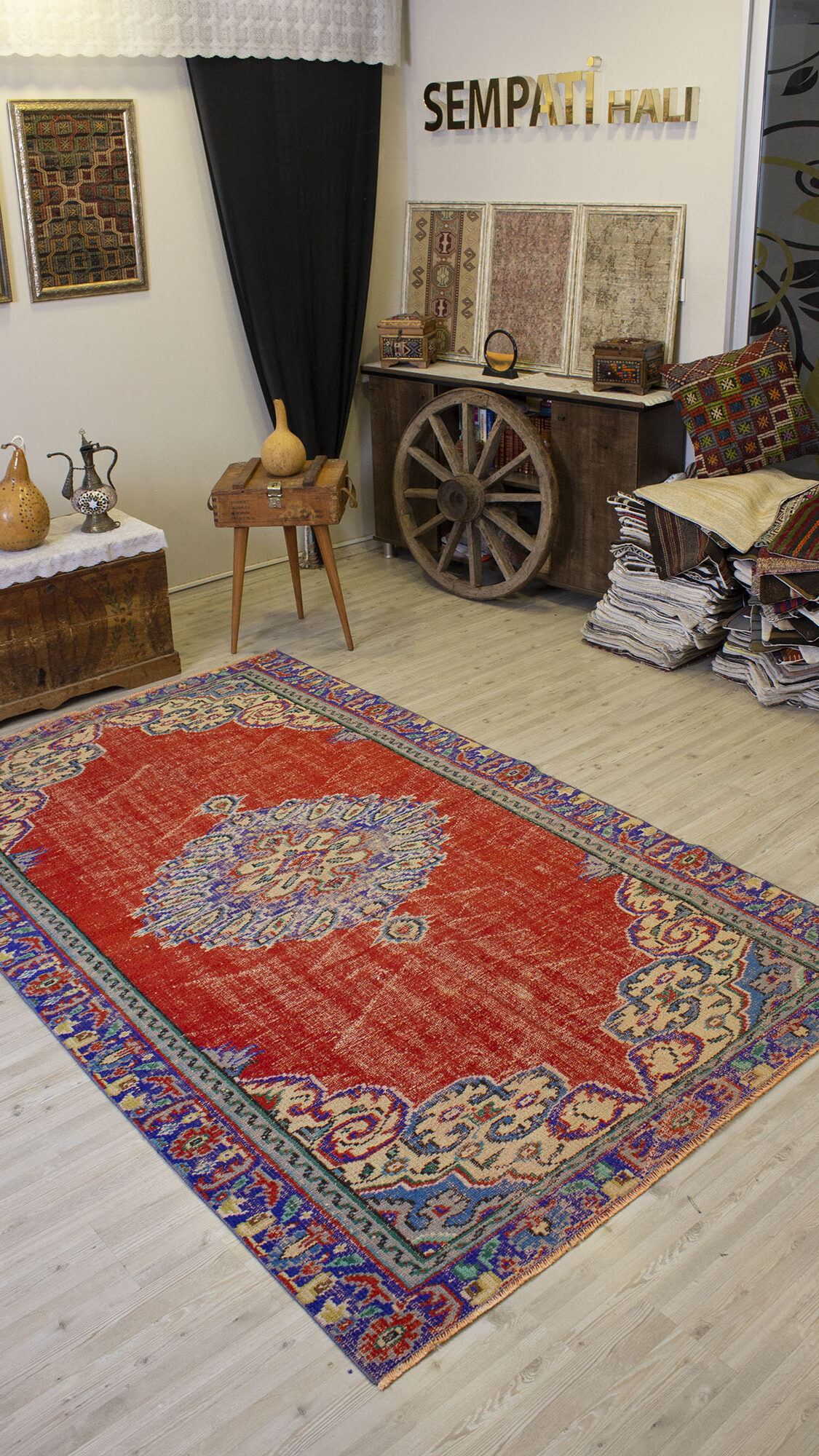 Hand-Woven Rug with Fine Craftsmanship - SKU 10505 - Detail View