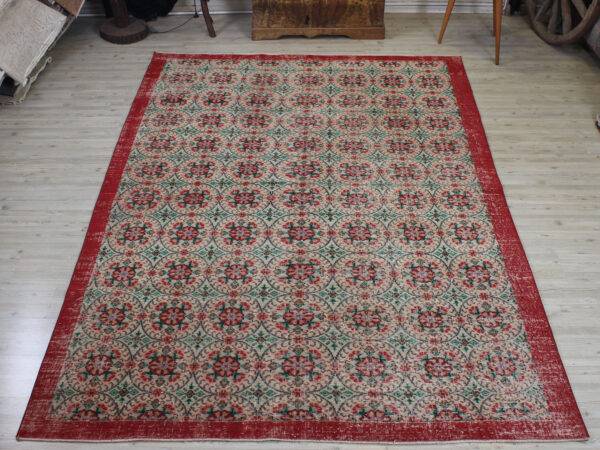 Handmade Vintage Wool Rug - SKU 10565 - Detail View