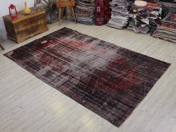 Distressed Hand-Woven Vintage Rug, Handmade rug, wool wool/weave, size 175 × 282 cm, from Van, SKU 10637
