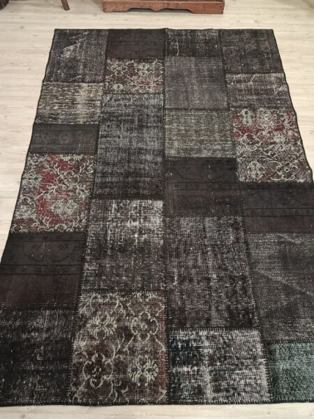 Traditional Handmade Patchwork Rug - SKU 6504 - Detail View