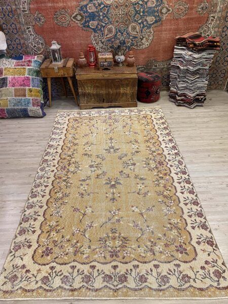 Anatolian Distressed Vintage Rug, Handmade rug, wool & cotton wool/weave, size 163 × 261 cm, from Yahyalı, SKU 10208