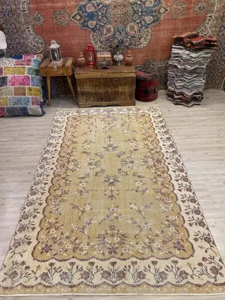 Anatolian Distressed Vintage Rug, Handmade rug, wool & cotton wool/weave, size 163 × 261 cm, from Yahyalı, SKU 10208