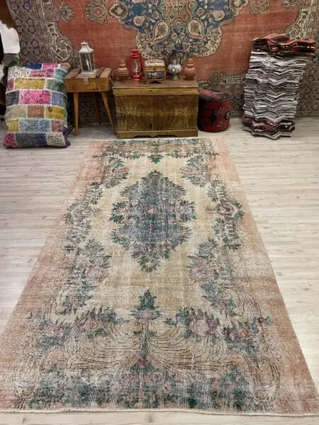 Principle and Legend Distressed Vintage Rug, Handmade rug, wool, cotton & silk wool/weave, size 149 × 277 cm, from Yahyalı, SKU 10216