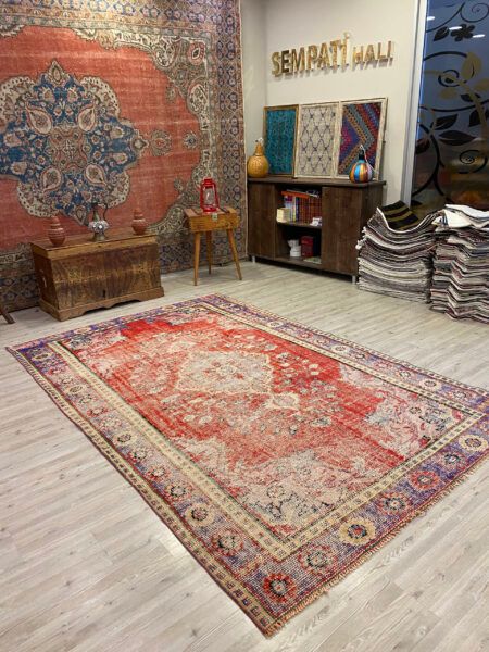 Traditional Vintage Handmade Rug, Handmade rug, wool & silk wool/weave, size 171 × 270 cm, from Konya, SKU 10311