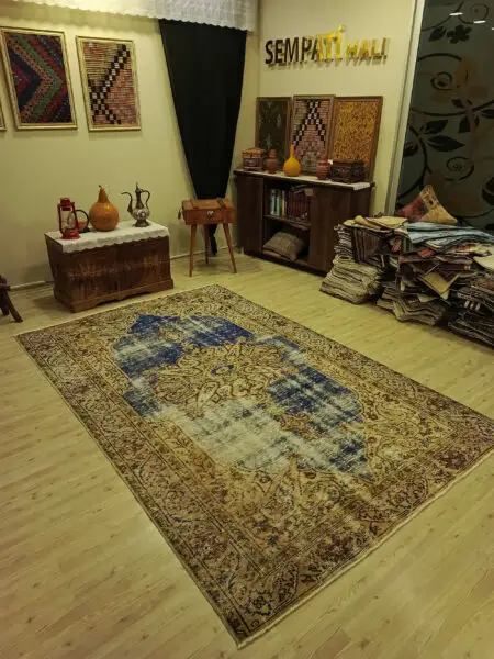 Handwoven Rug Dyed with Natural Dyes, Handmade rug, silk wool/weave, size 171 × 272 cm, from Milas, SKU 10473