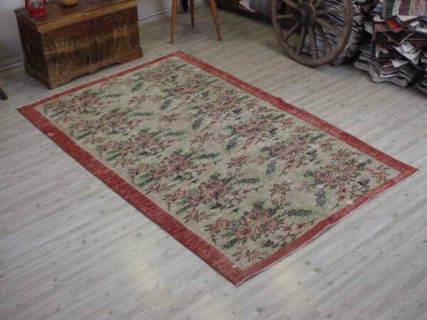 Vintage Wool Hand-Knotted Rug - SKU 10549 - Detail View