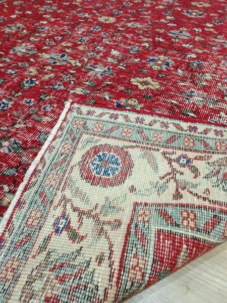 100% Wool Natural Vintage Rug - SKU 10819 - Detail View