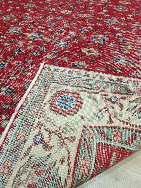 100% Wool Natural Vintage Rug - SKU 10819 - Detail View