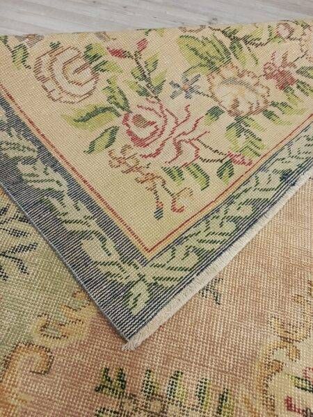 Natural Wool Distressed Vintage Rug - SKU 10826 - Detail View