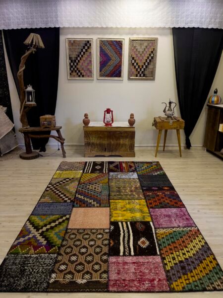 Modern, One-of-a-Kind Custom Patchwork Rug, Handmade rug, wool & silk wool/weave, size 162 × 240 cm, from Ladik, SKU 4011